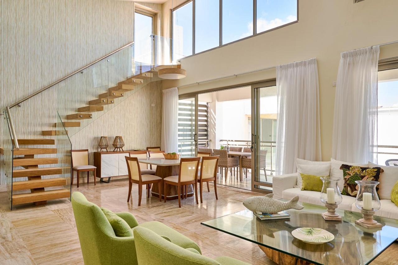 Costa Atlantica Punta Cana - Beach Vacation Condos Kültér fotó