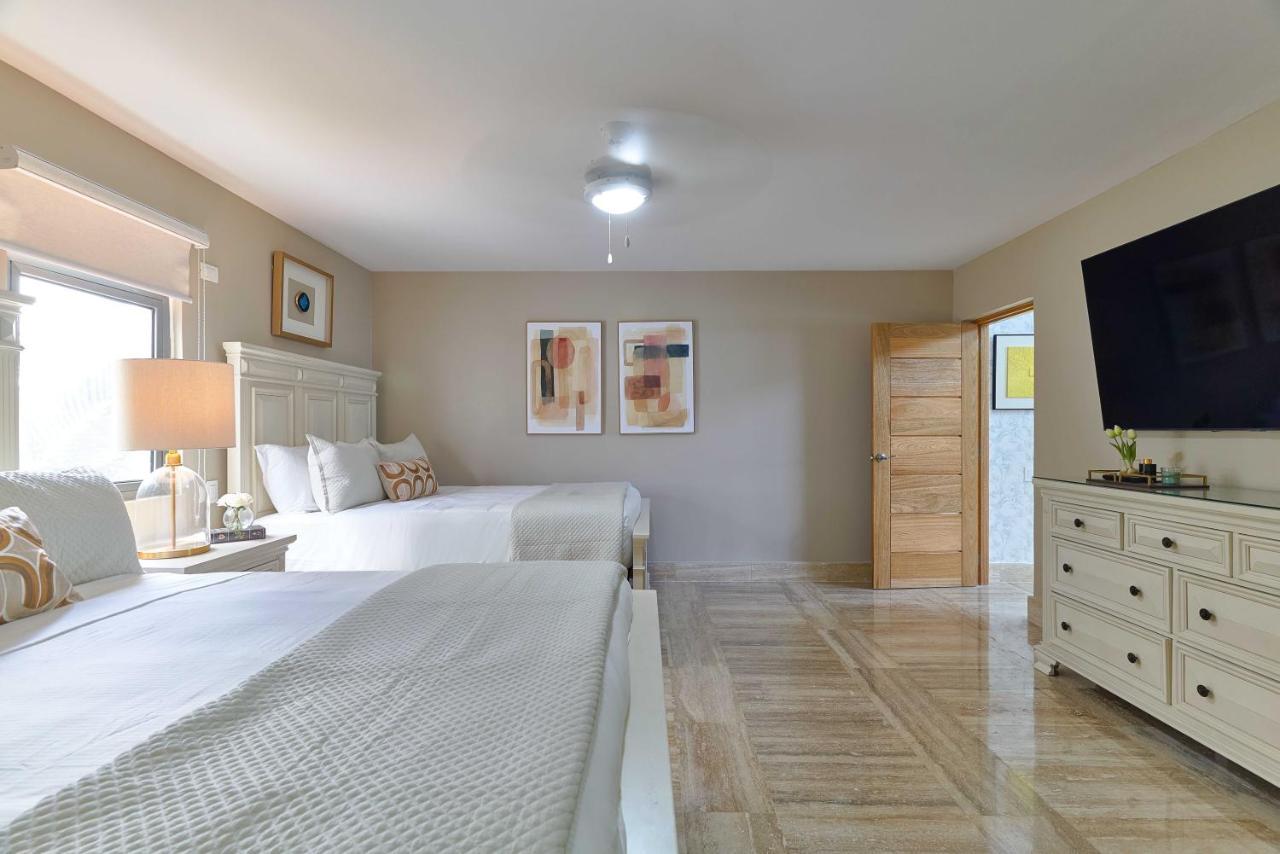 Costa Atlantica Punta Cana - Beach Vacation Condos Kültér fotó