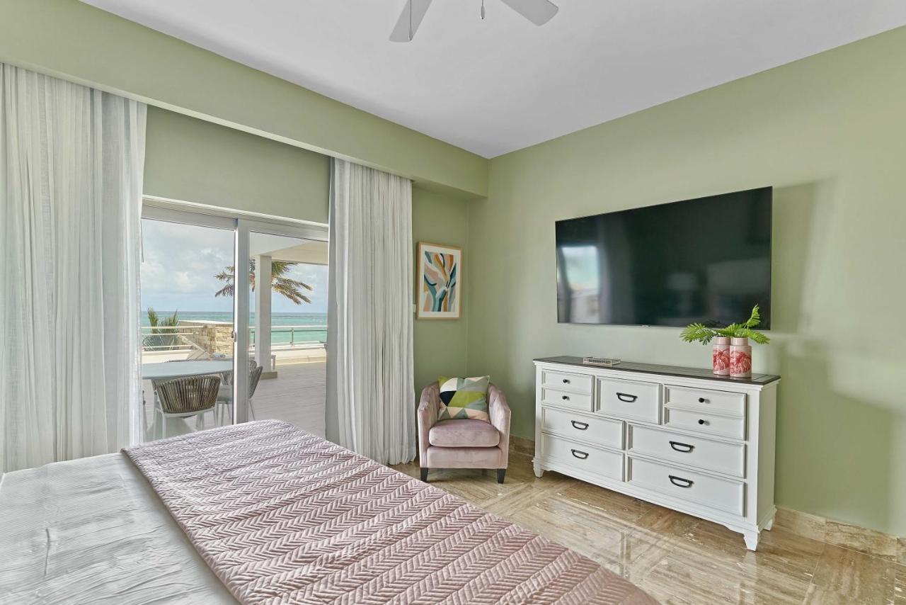 Costa Atlantica Punta Cana - Beach Vacation Condos Kültér fotó