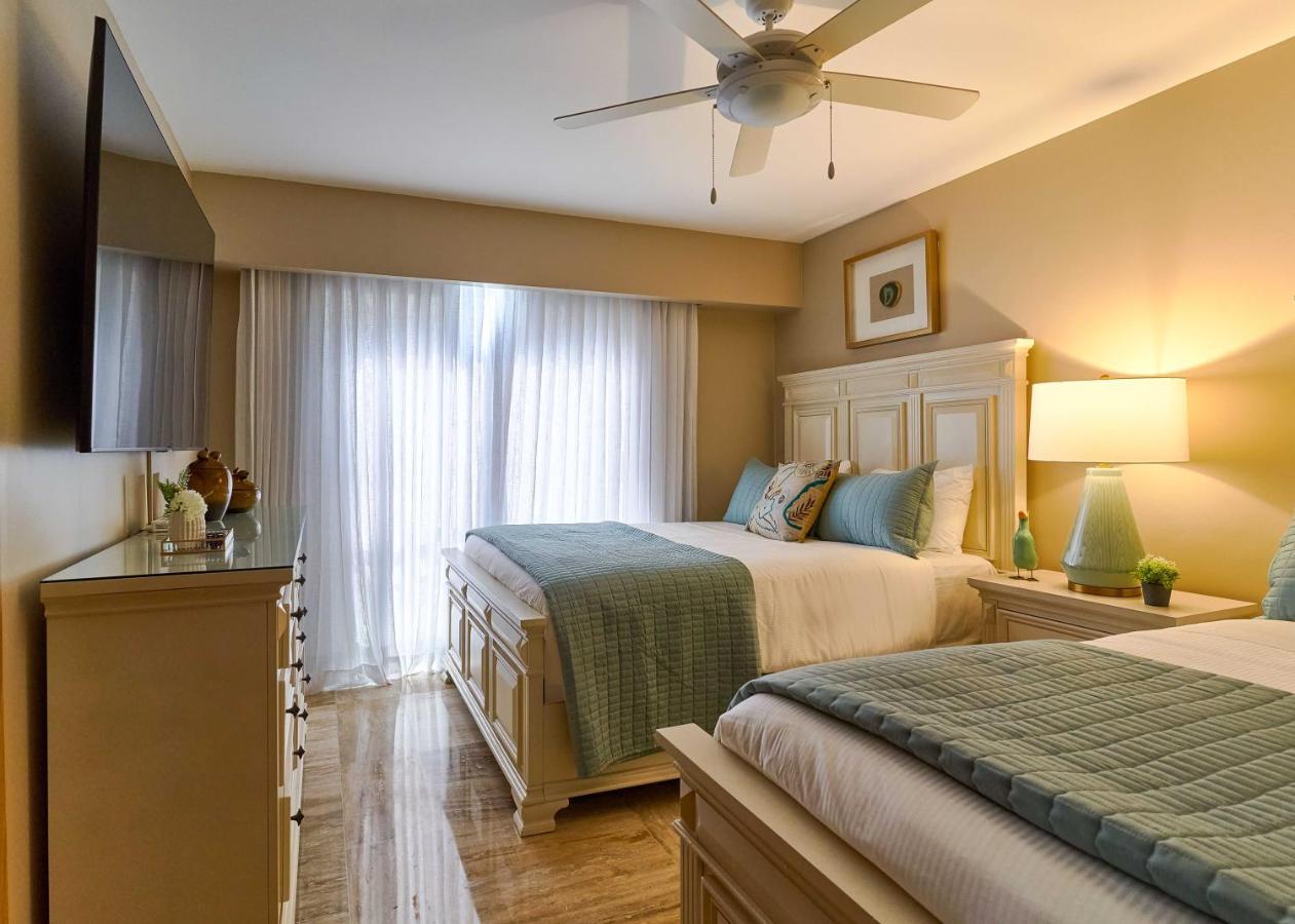 Costa Atlantica Punta Cana - Beach Vacation Condos Kültér fotó