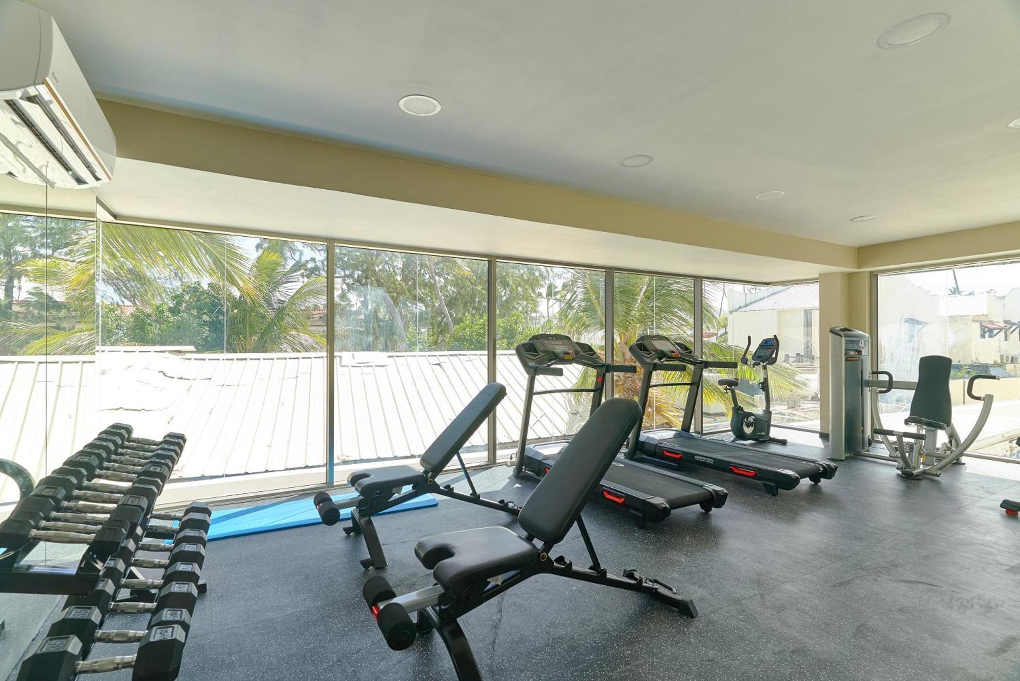 Costa Atlantica Punta Cana - Beach Vacation Condos Kültér fotó